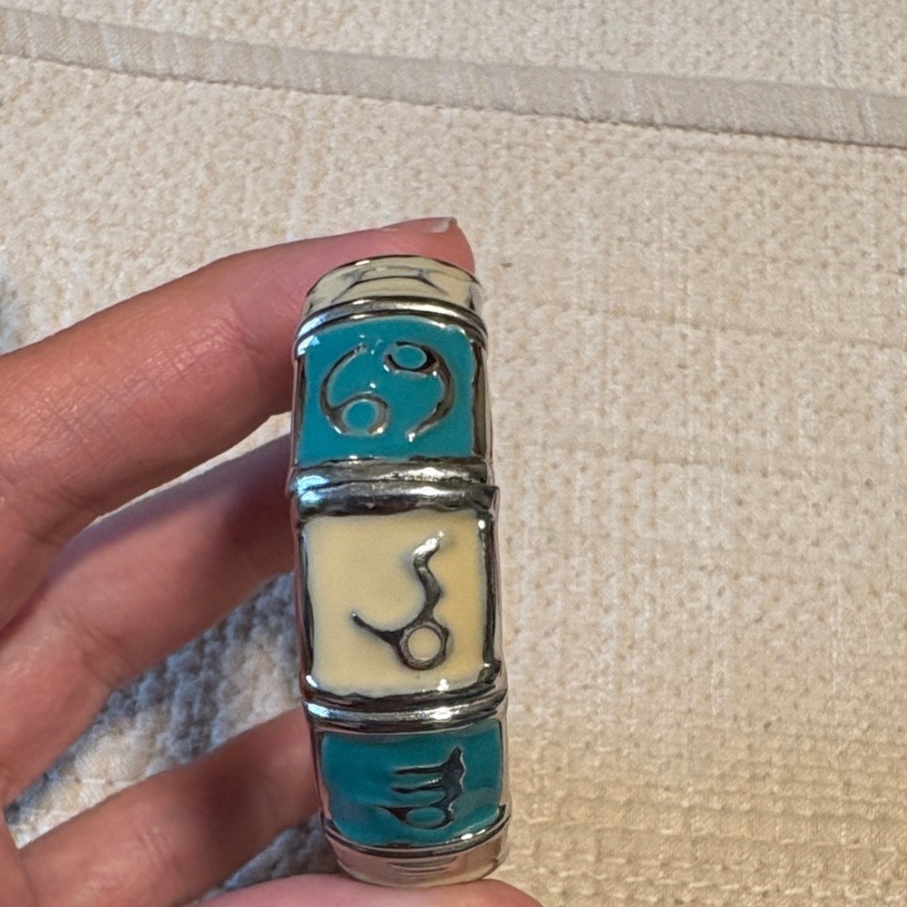 Vintage Astrological Enamel zodaic bracelet made in korea. In EUC - Picture 5 of 7